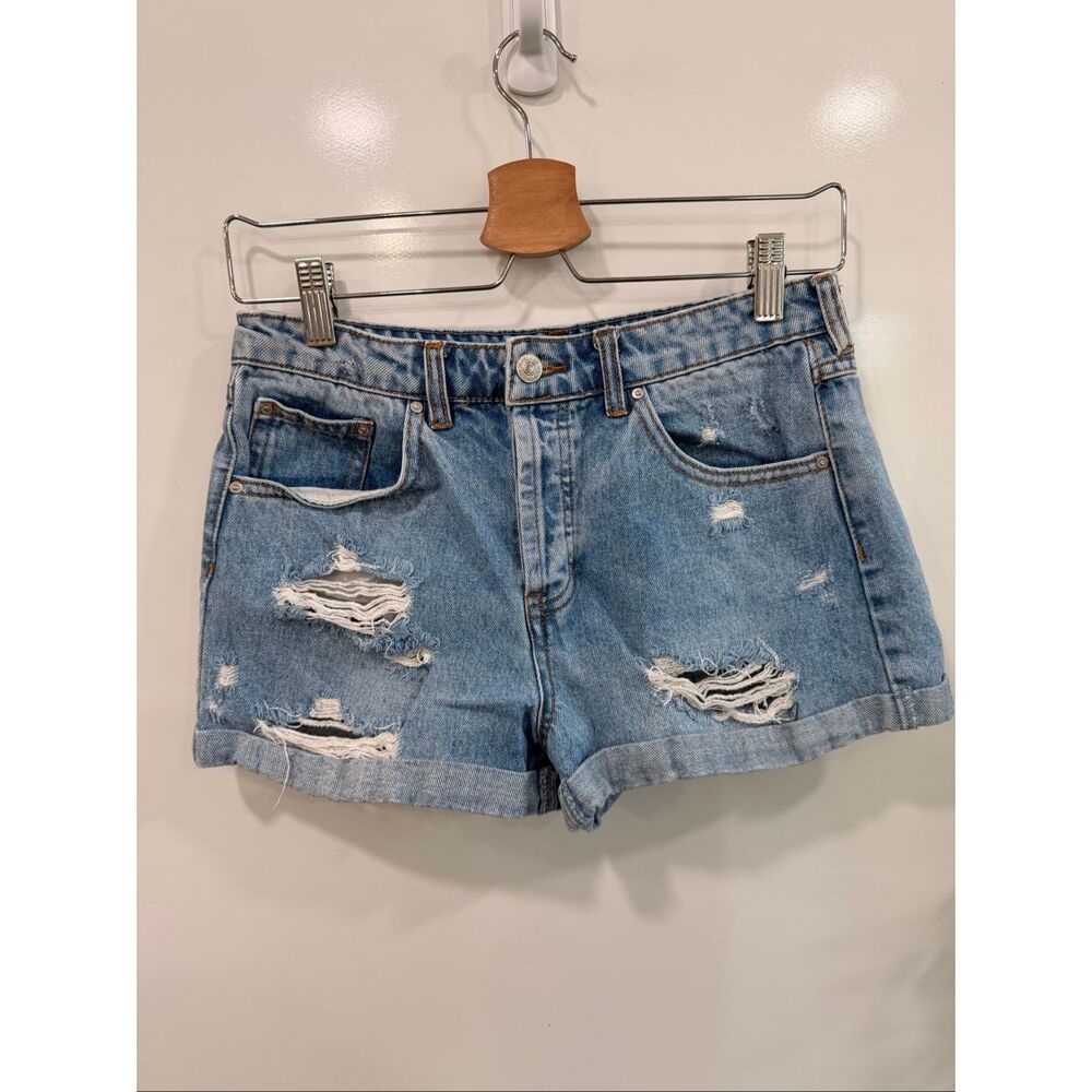 Forever 21 Distressed Denim Mom Shorts Sz 27